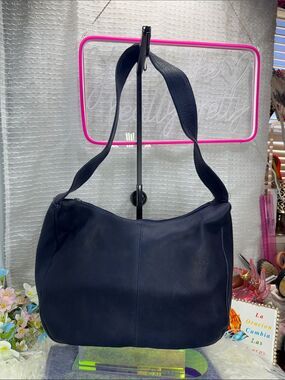 (X) Le Donne Saddle Leather Hobo Shoulder Bag
Medium Blue
